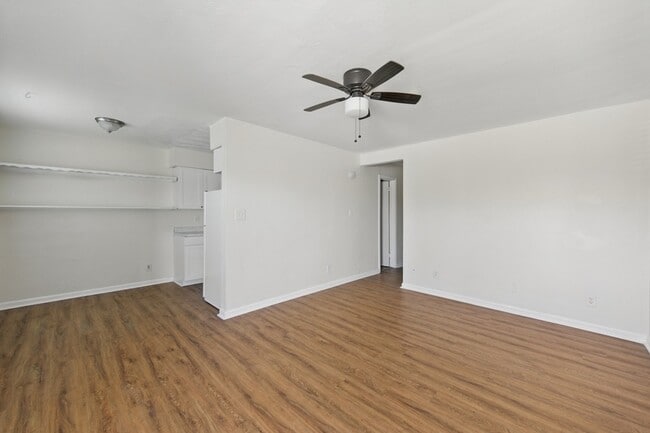 Photo - 711 Easy Street Apartment