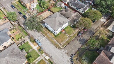 Building Photo - 3901 Dallas St