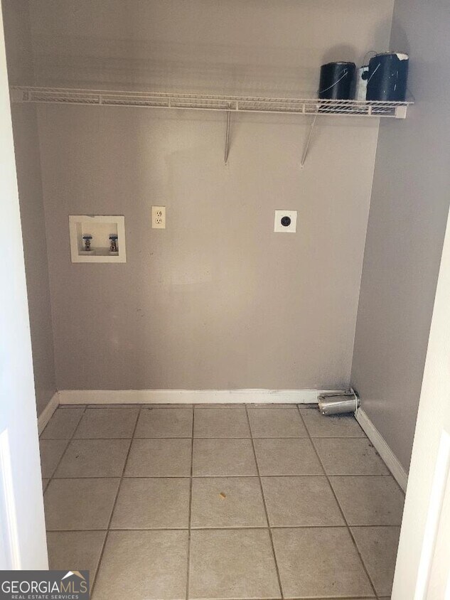 Foto del edificio - 625 Sweetheart Ln
