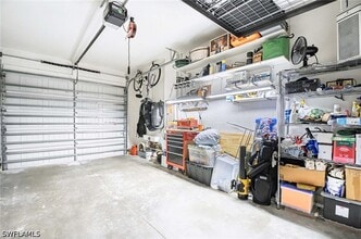 Building Photo - 13045 Pembroke Dr