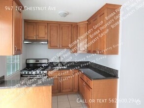 Building Photo - 947 1/2 Chestnut Ave
