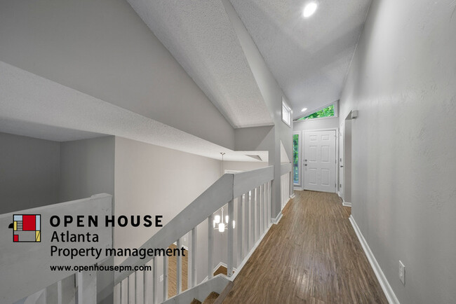 Building Photo - 2211 Cedar Forks Dr, Marietta
