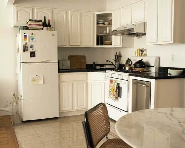 Kitchen - 46 Hester St