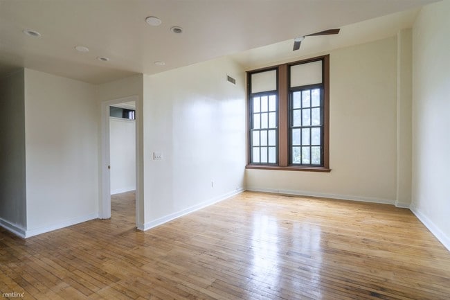 Building Photo - 718 N 17th St