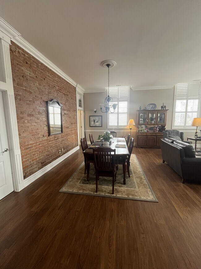 Photo du bâtiment - 323 George St