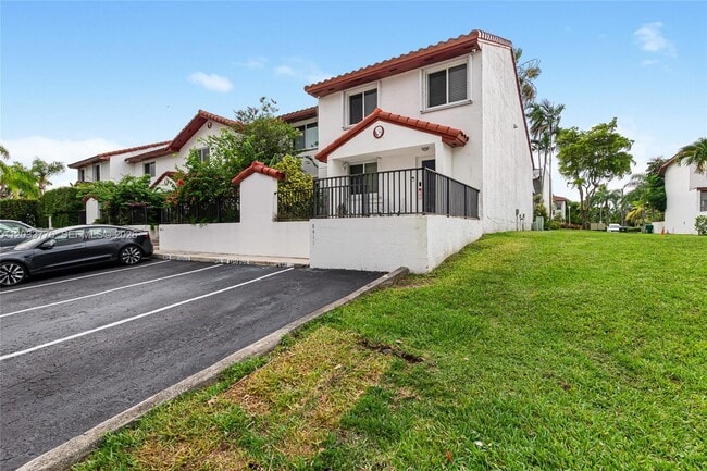 Building Photo - 8411 SW 208th Terrace