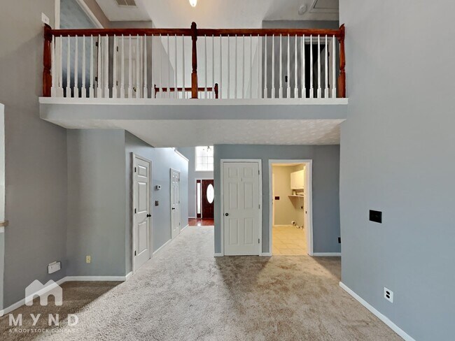 Foto del edificio - 5635 Lenox Park Pl