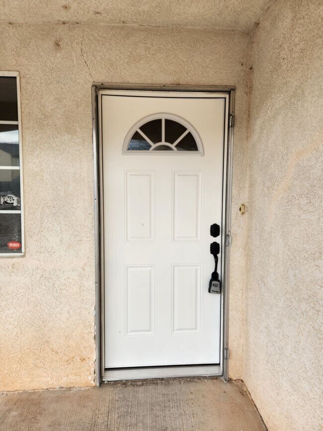 Building Photo - 988 W 1225 S