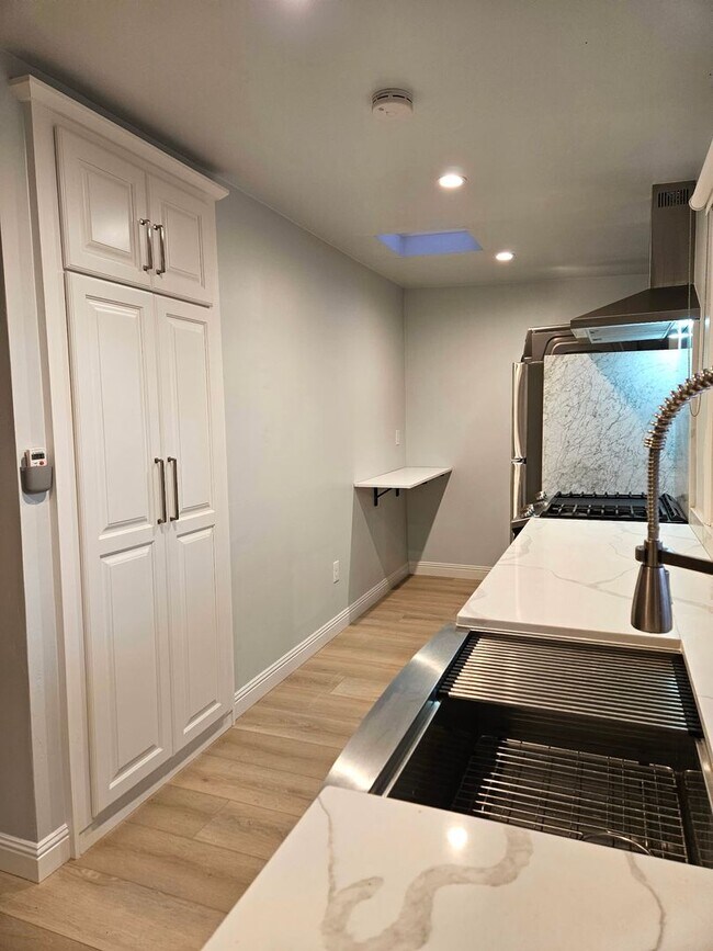 Foto del edificio - 1219 Deer Trail Ln