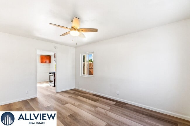 Foto del edificio - 452 S Shaffer St