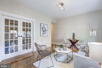 Building Photo - 1618 S St NW