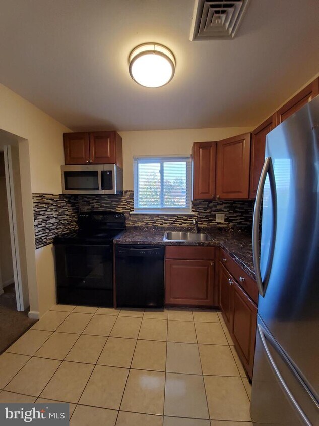 1124 Kaye Ct, Burlington, NJ 08016 Room for Rent in Burlington, NJ