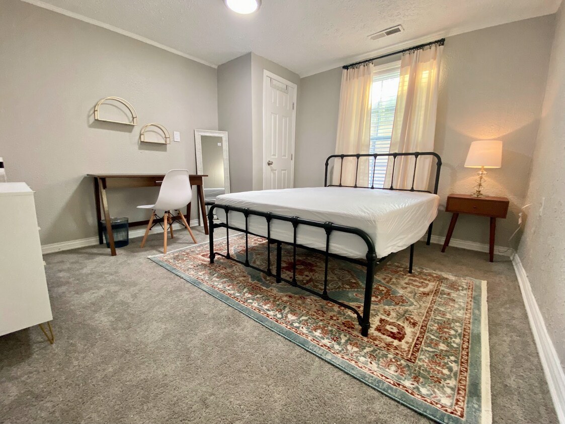 Foto principal - 1003 W Harrison Ave