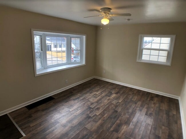 Building Photo - 349 Whittier Dr