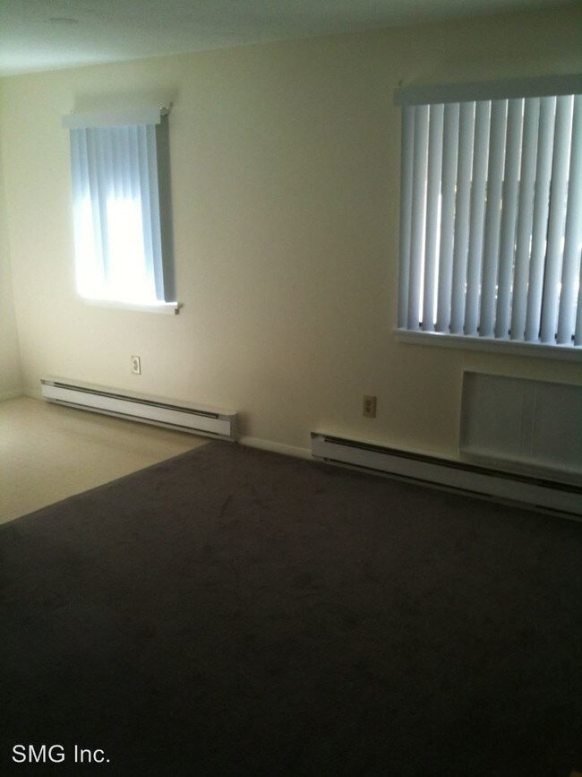 Building Photo - 5 Gorham Ave