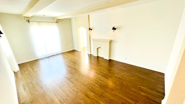 Foto del edificio - 9332 W Olympic Blvd