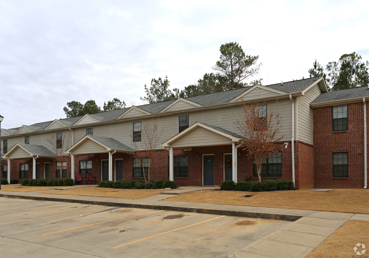 Primary Photo - Bedell Village Apartments