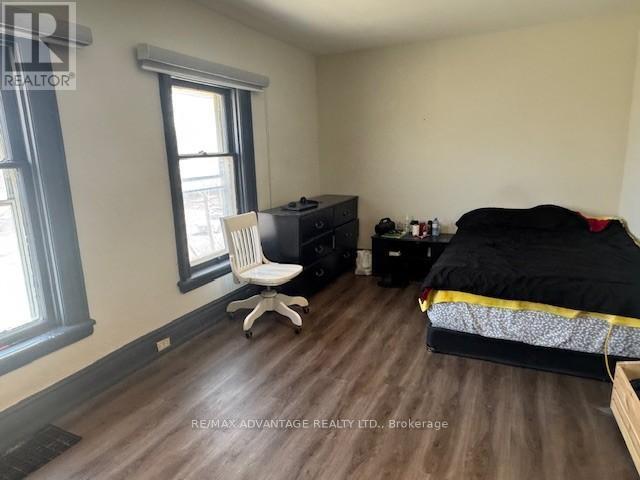 Photo du bâtiment - 191 Wharncliffe Rd S