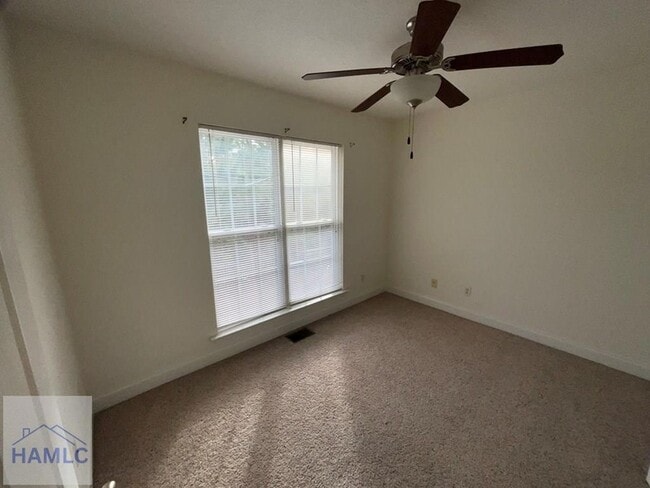 Building Photo - 114 Caswell Ct