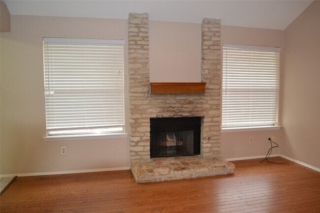 Foto del edificio - 8907 Shattuck Cove