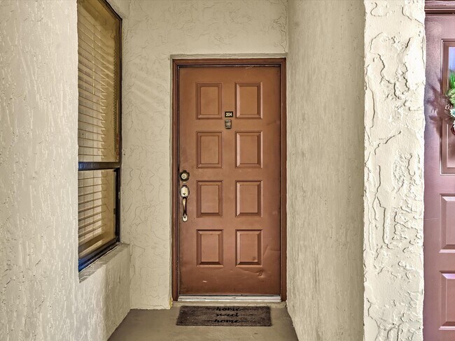 Foto del edificio - 7520 La Paz Blvd