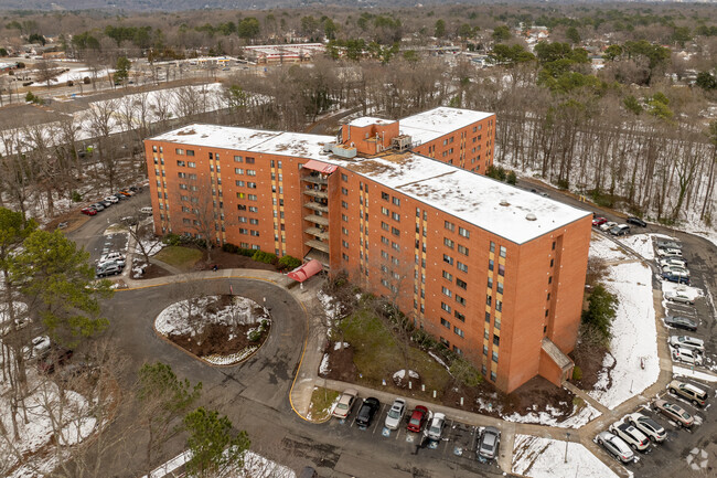 Aerial Context - Renaissance Apartments