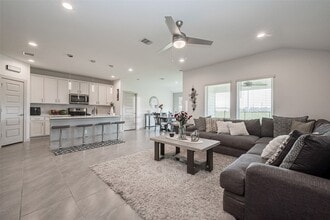 Building Photo - 28955 Yulee Mill Dr