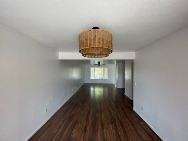 Foto del edificio - 2 Bedroom 2 Bath condo close to Downtown C...