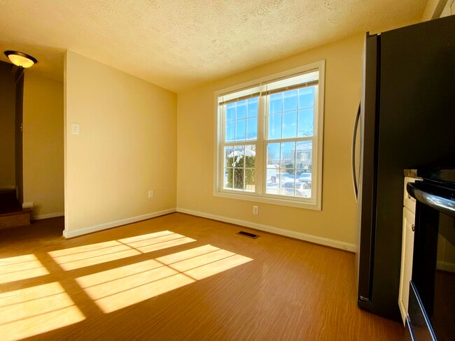 Building Photo - 54 Triple Crown Ct