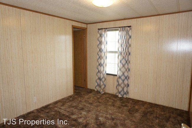 Building Photo - 3 br, 2 bath House - 355 W Old Dover Road
