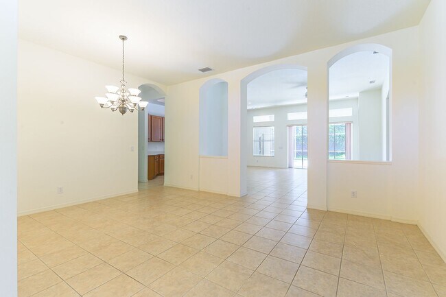 Foto del edificio - 4 Bed / 3 Bath Unfurnished Family Home wit...