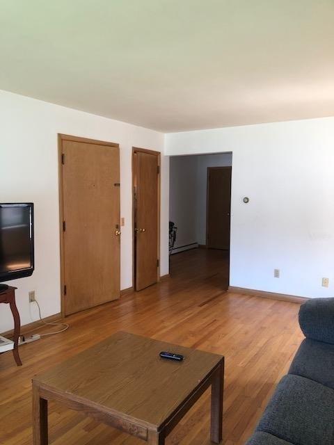 Building Photo - 921 Haywood Dr