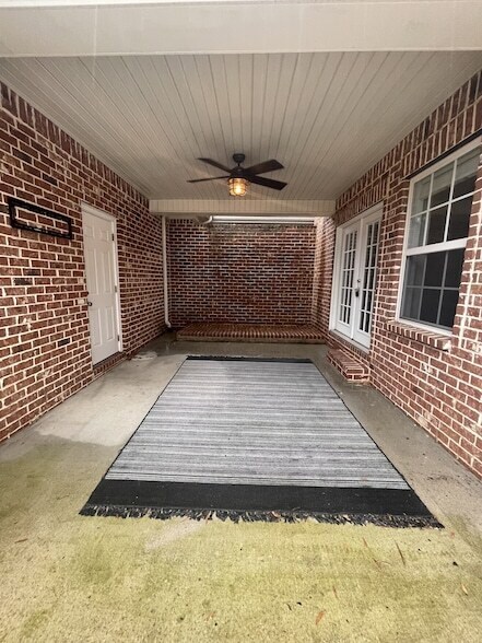 Foto del edificio - 2133 Cason Ln