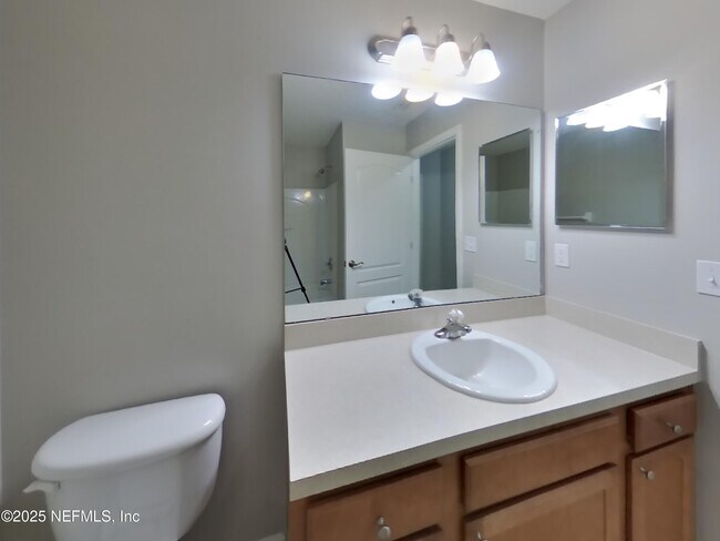 Building Photo - 495 Apple Creek Dr