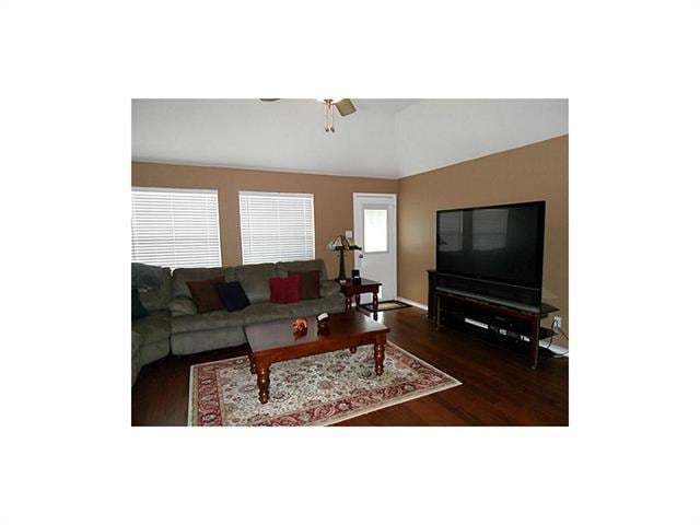 Building Photo - 1572 Hansberry Dr