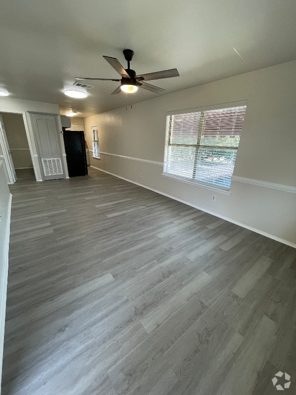 Building Photo - 754 Sonesta Dr