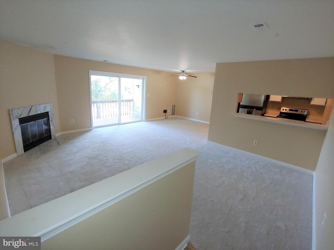 101 Three Coin Way Unit 202, Glen Burnie, MD 21060 Room for Rent in