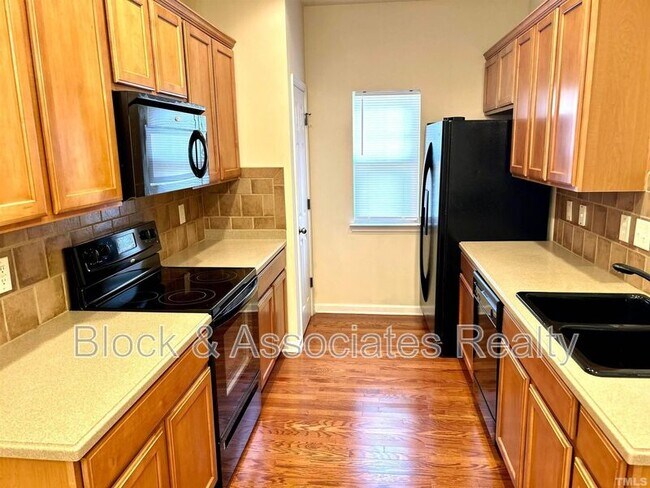 Building Photo - 249 Linden Park Ln