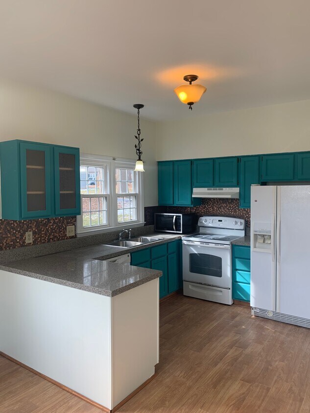 Foto del edificio - 6205 Waterside Ln