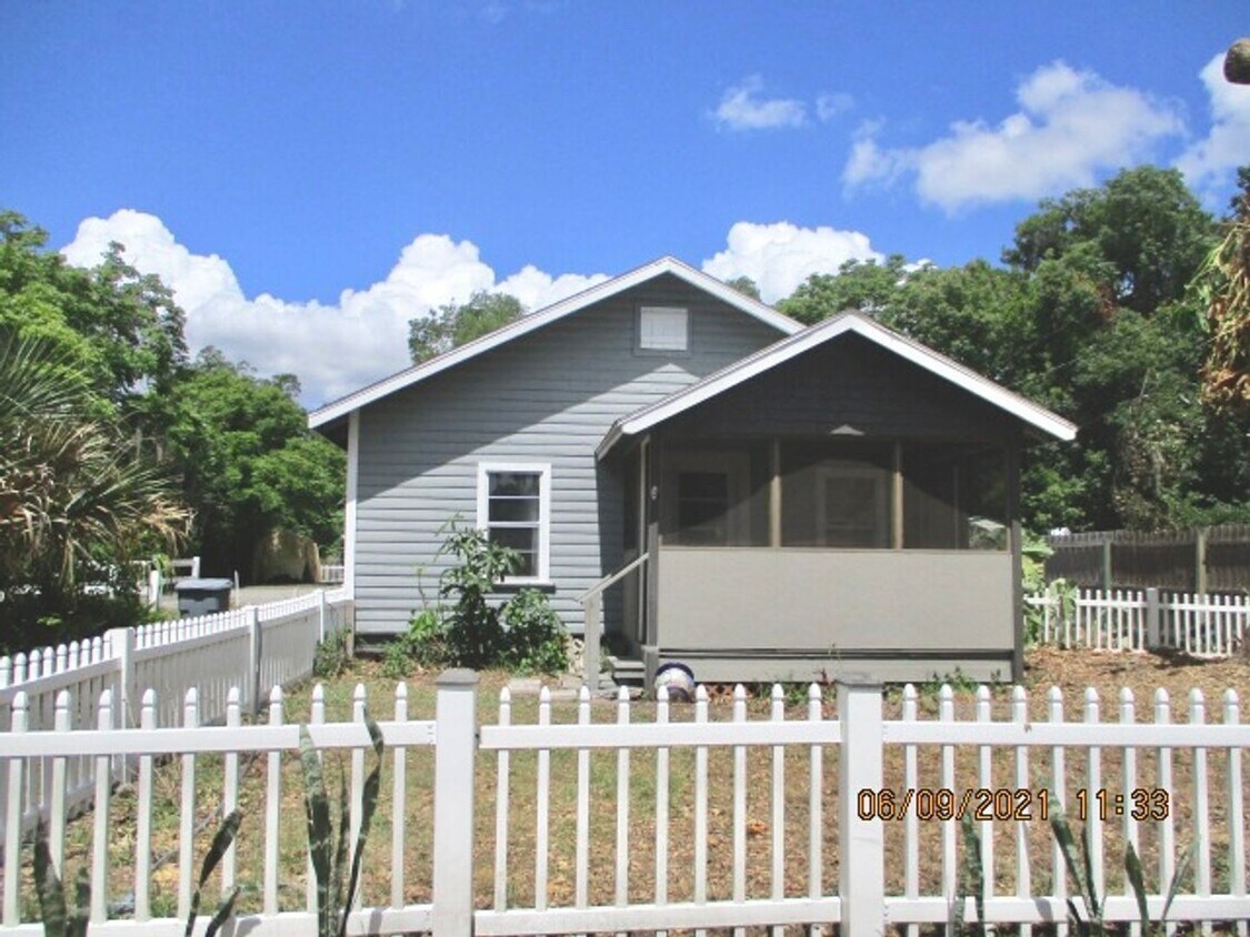 Primary Photo - Cozy Lake Helen home for rent