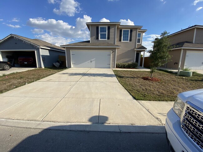 Building Photo - 11726 Nucio Ridge