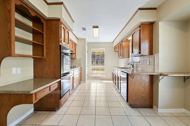 Foto del edificio - 13703 Marlin Ave