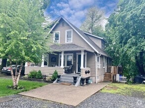 Building Photo - 482 Louisa Ave