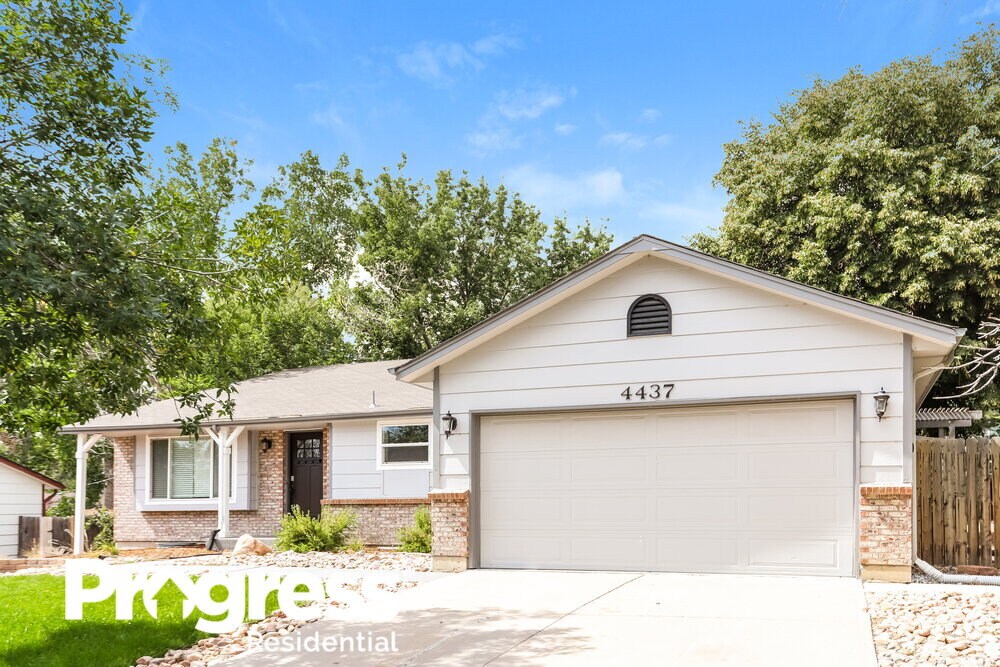 4437 S Cathay Way, Aurora, CO 80015 House for Rent in Aurora, CO