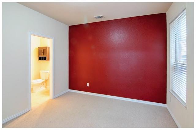 Foto del edificio - 3504 Porter Creek Dr