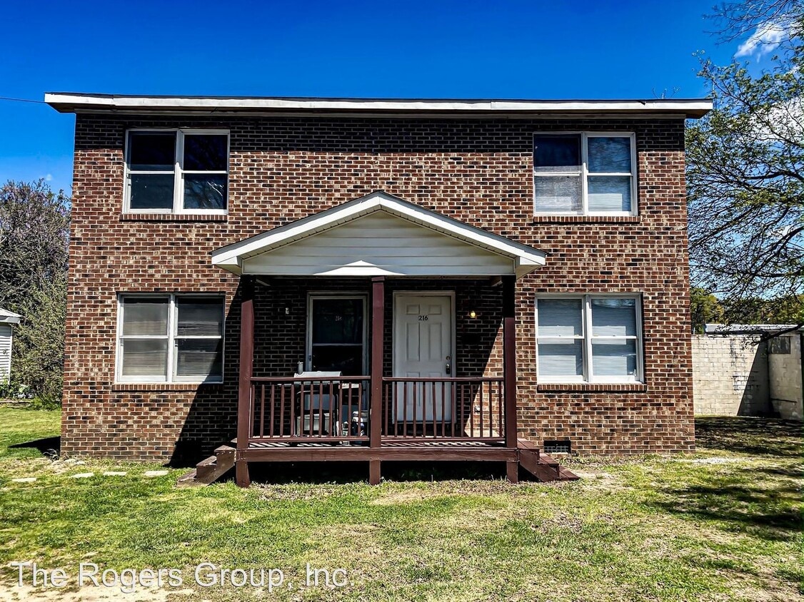 216218 Gary St, Henderson, NC 27536 Room for Rent in Henderson, NC