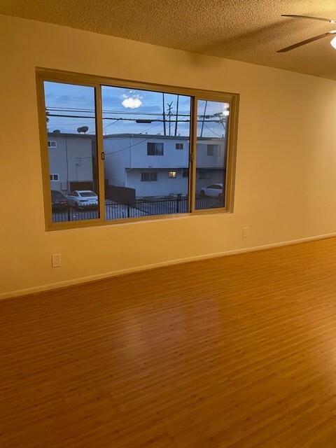Foto del edificio - 12706 Venice Blvd
