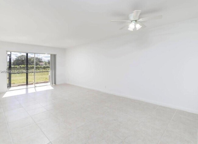 Foto del edificio - 7900 Fairview Dr