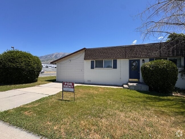 Building Photo - 1790 N 550 W