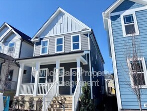 Building Photo - 565 Folk Song Wy